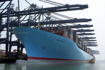 Самый большой в мире сухогруз EMMA MAERSK. 6 фото