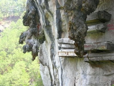 Элитное кладбище на Филипинах. Охренеть! 14 фото.